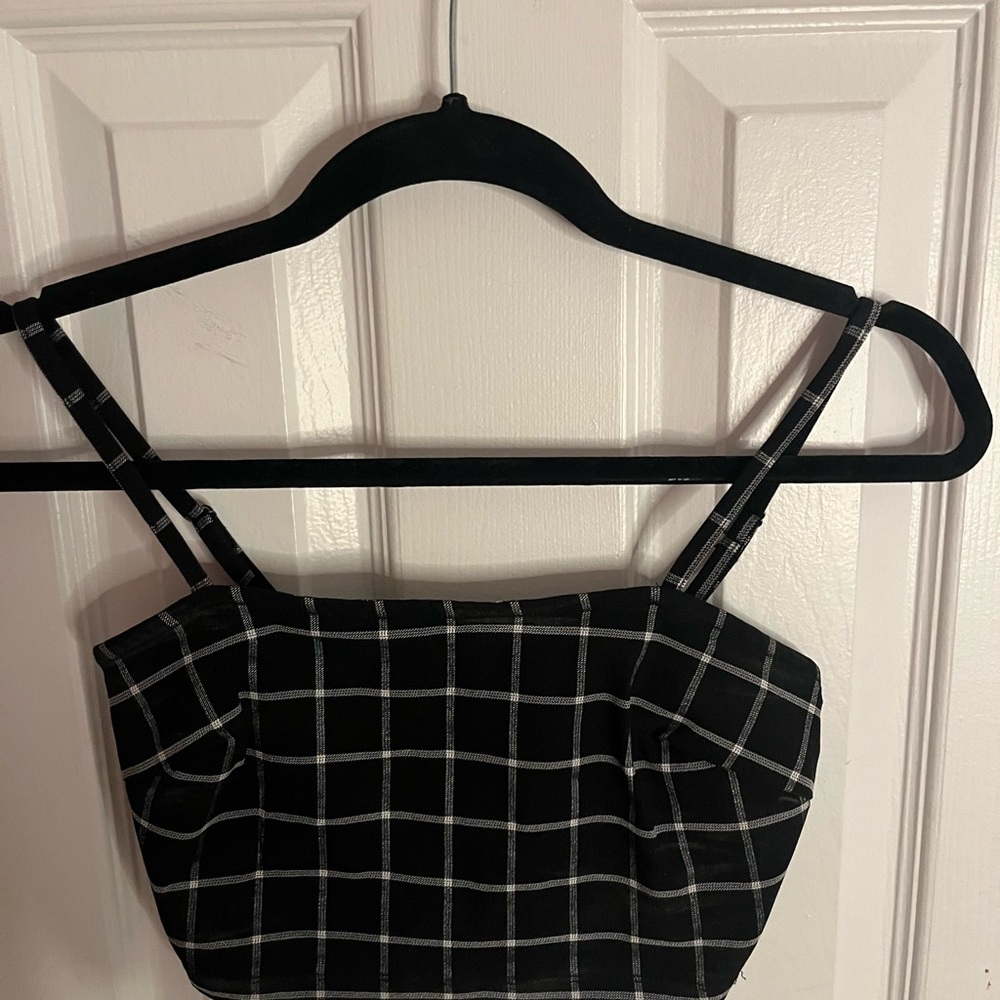 Forever 21 Black and White Grid Crop Top